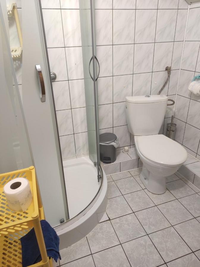 Pokoje Goscinne Cuma Łeba Exterior foto