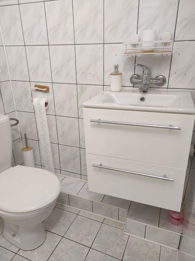 Pokoje Goscinne Cuma Łeba Exterior foto
