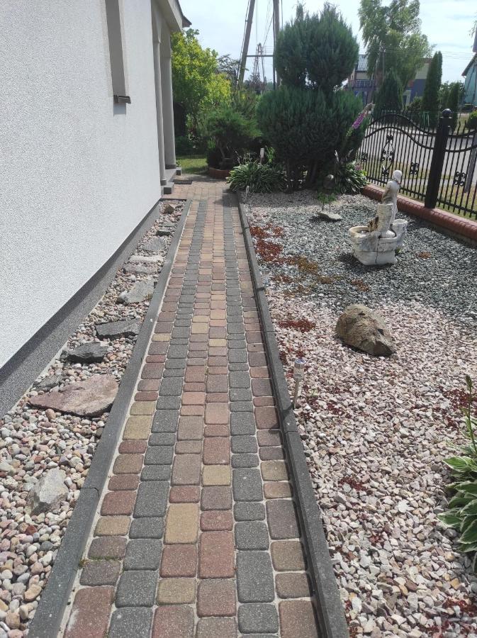 Pokoje Goscinne Cuma Łeba Exterior foto